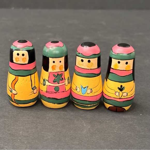 People Of The World “earth Filled With Friendship” Wooden Toys Vintage Set Of 16 - Picture 4 of 12